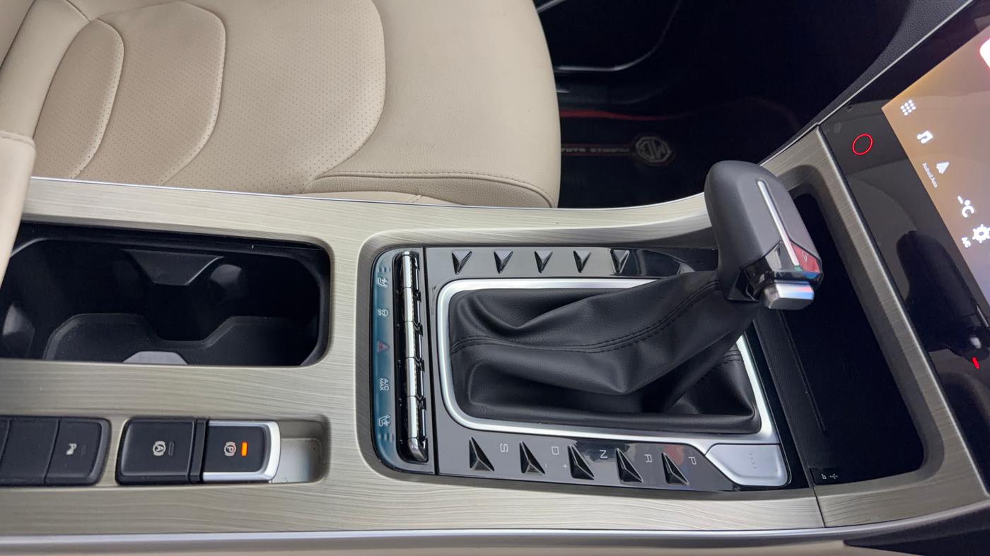 2024 MG HECTOR SAVVY PRO 1.5 TURBO CVT PETROL, Petrol, Automatic, 18,232 km, Gear Lever