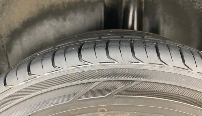 2019 Volkswagen Ameo COMFORTLINE 1.0L, Petrol, Manual, 90,132 km, Left Rear Tyre Tread