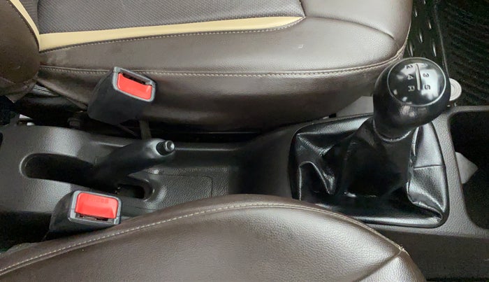 2013 Hyundai Eon ERA PLUS, Petrol, Manual, 18,671 km, Gear Lever