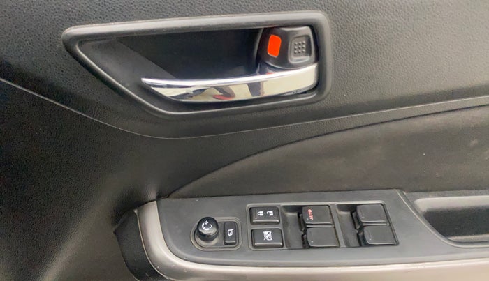2022 Maruti Swift ZXI PLUS DUAL TONE, Petrol, Manual, 63,386 km, Driver Side Door Panels Control