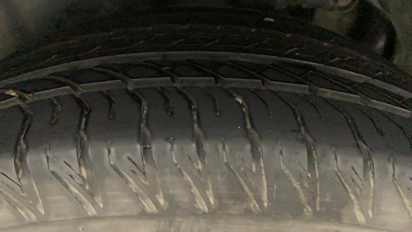 2021 Tata Safari XZ PLUS, Diesel, Manual, 16,852 km, Right Rear Tyre Tread