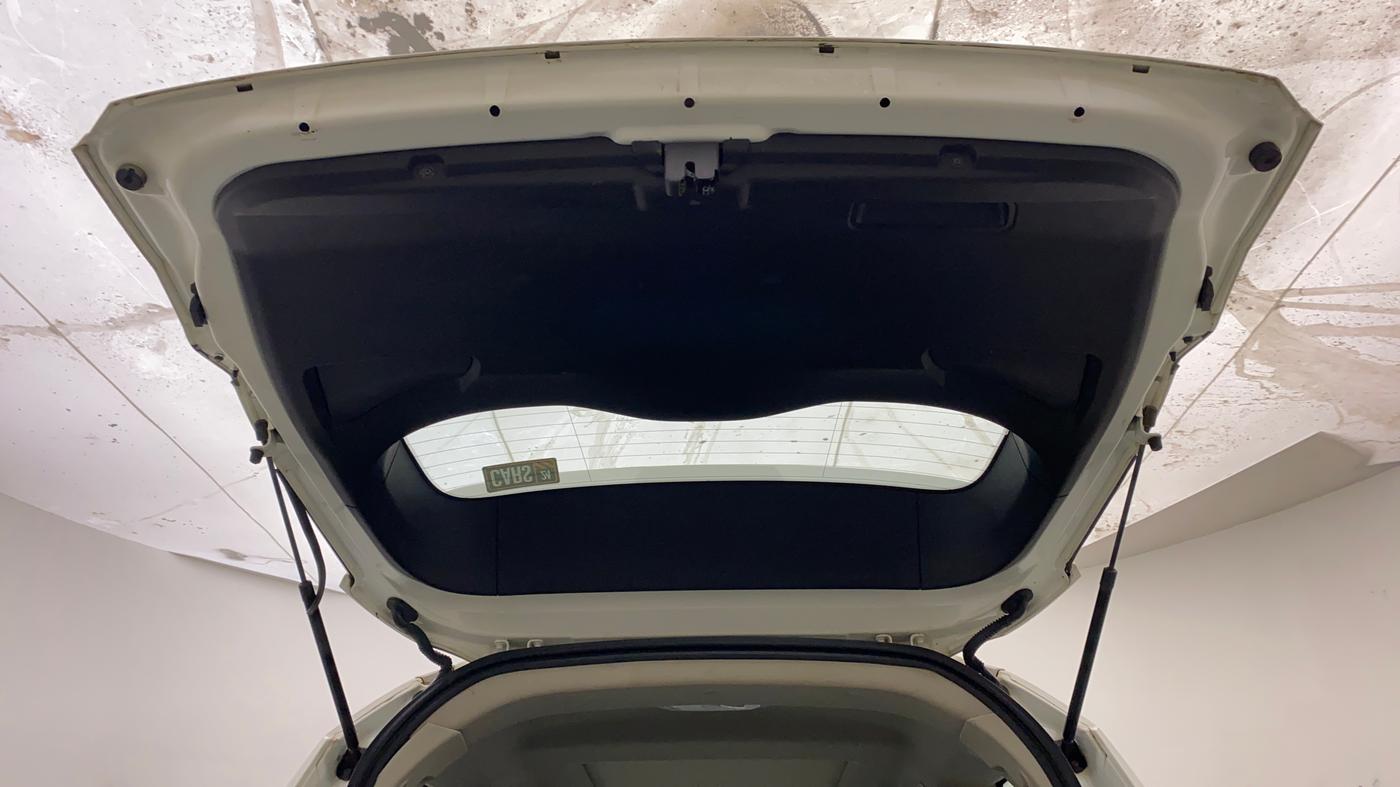 2021 Tata Safari XZ PLUS, Diesel, Manual, 16,852 km, Boot Door Open