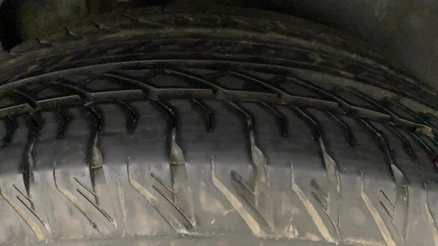 2021 Tata Safari XZ PLUS, Diesel, Manual, 16,852 km, Left Rear Tyre Tread
