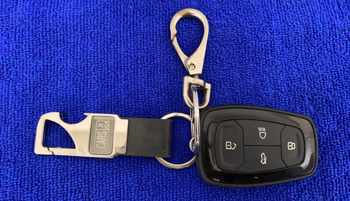 2021 Tata Safari XZ PLUS, Diesel, Manual, 16,852 km, Key Close Up