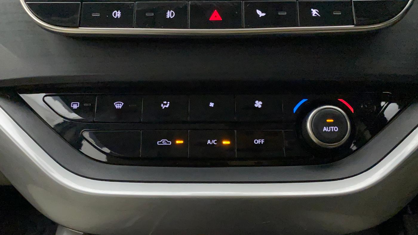 2021 Tata Safari XZ PLUS, Diesel, Manual, 16,852 km, Automatic Climate Control