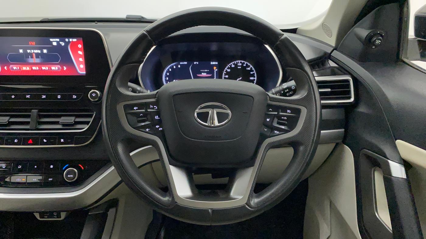 2021 Tata Safari XZ PLUS, Diesel, Manual, 16,852 km, Steering Wheel Close Up