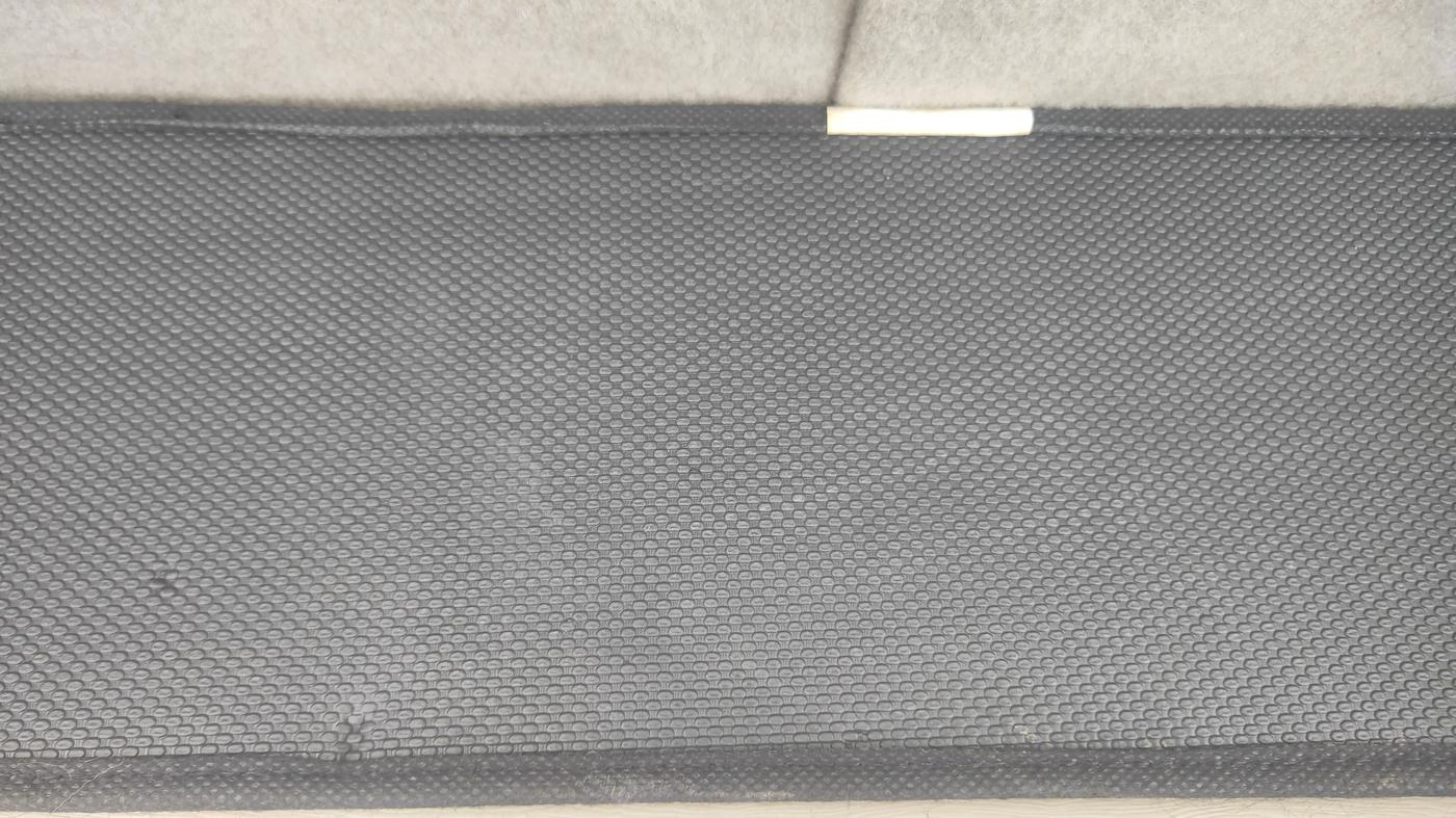 2017 Mahindra XUV500 W10 AT, Diesel, Automatic, 76,221 km, Boot Inside