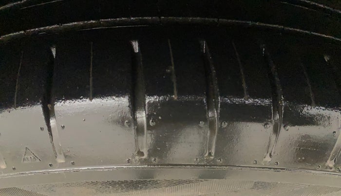 2018 Maruti Baleno ALPHA PETROL 1.2, Petrol, Manual, 73,944 km, Right Front Tyre Tread