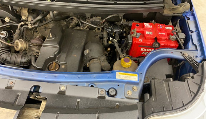 2017 Mahindra TUV300 T8, Diesel, Manual, 46,546 km, Engine View - Left