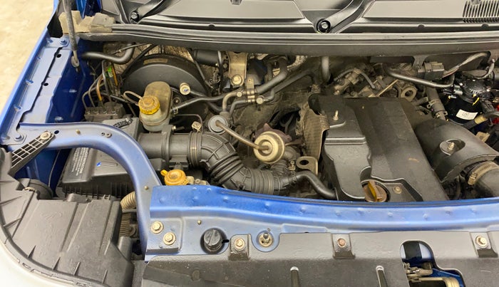 2017 Mahindra TUV300 T8, Diesel, Manual, 46,546 km, Engine View - Right