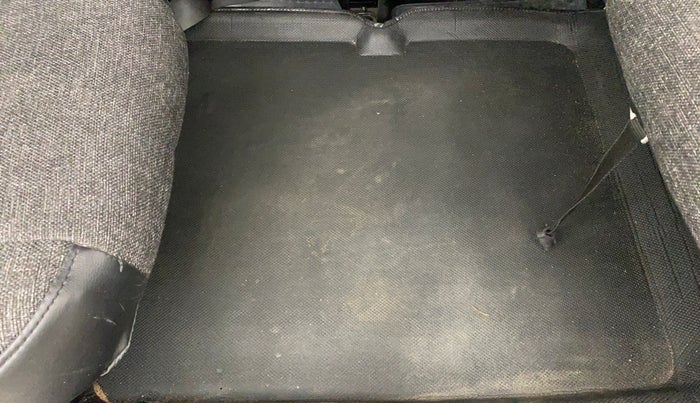 2017 Mahindra TUV300 T8, Diesel, Manual, 46,546 km, Boot Inside