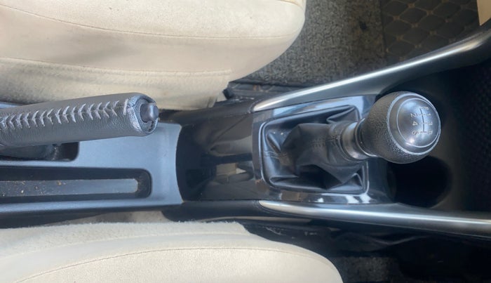 2021 Toyota YARIS J MT, Petrol, Manual, 42,024 km, Gear Lever