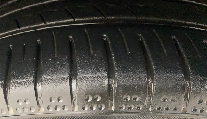 2021 Toyota YARIS J MT, Petrol, Manual, 42,024 km, Right Front Tyre Tread