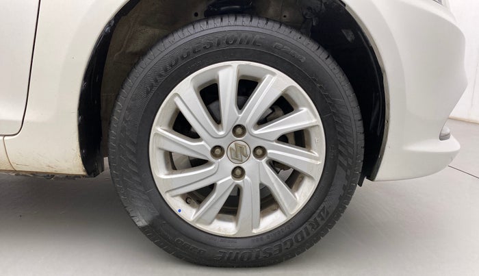 2016 Maruti Swift Dzire ZDI AMT, Diesel, Automatic, 89,121 km, Right Front Wheel