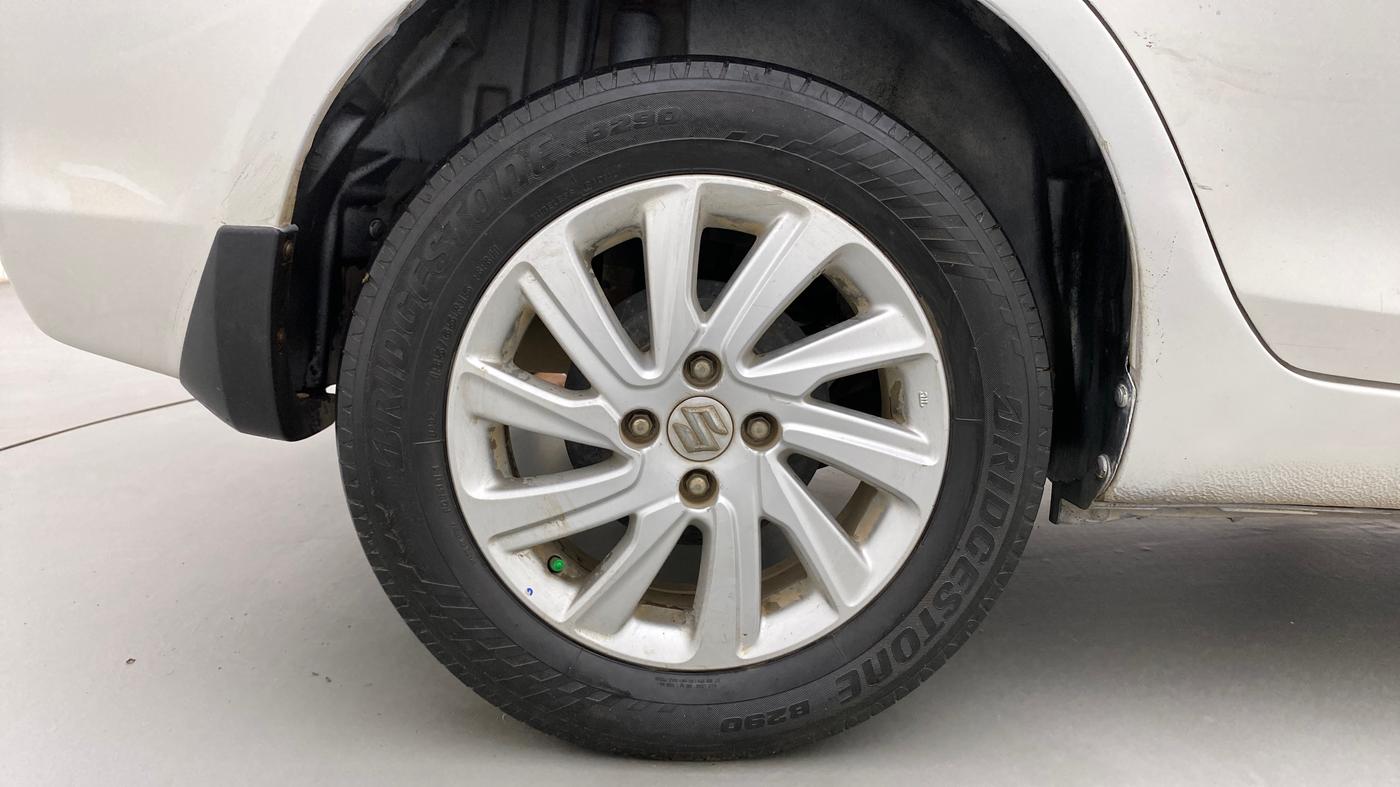 2016 Maruti Swift Dzire ZDI AMT, Diesel, Automatic, 89,121 km, Right Rear Wheel