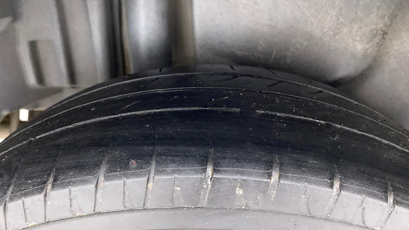 2016 Maruti Swift Dzire ZDI AMT, Diesel, Automatic, 89,121 km, Right Rear Tyre Tread
