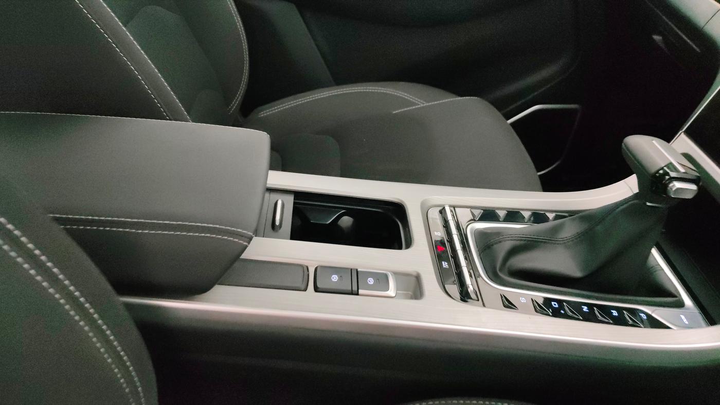 2025 MG HECTOR Select Pro 1.5 Turbo CVT , Petrol, Automatic, 6,272 km, Gear Lever