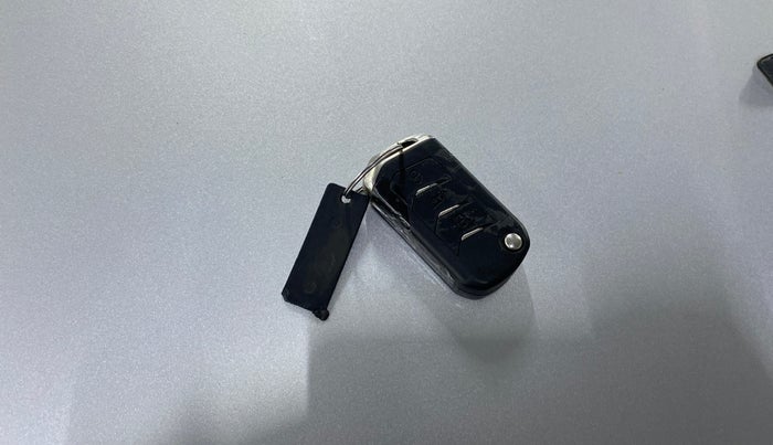 2019 Mahindra MARAZZO M8 8 STR, Diesel, Manual, 30,475 km, Key Close Up