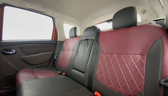 2016 Renault Duster RXZ AMT 110 PS, Diesel, Automatic, 92,840 km, Right Side Rear Door Cabin