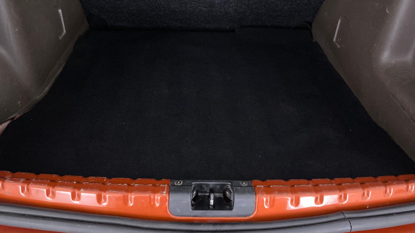 2016 Renault Duster RXZ AMT 110 PS, Diesel, Automatic, 92,840 km, Boot Inside