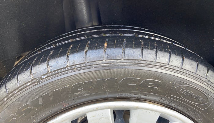 2018 Maruti Baleno DELTA PETROL 1.2, Petrol, Manual, 56,100 km, Right Rear Tyre Tread