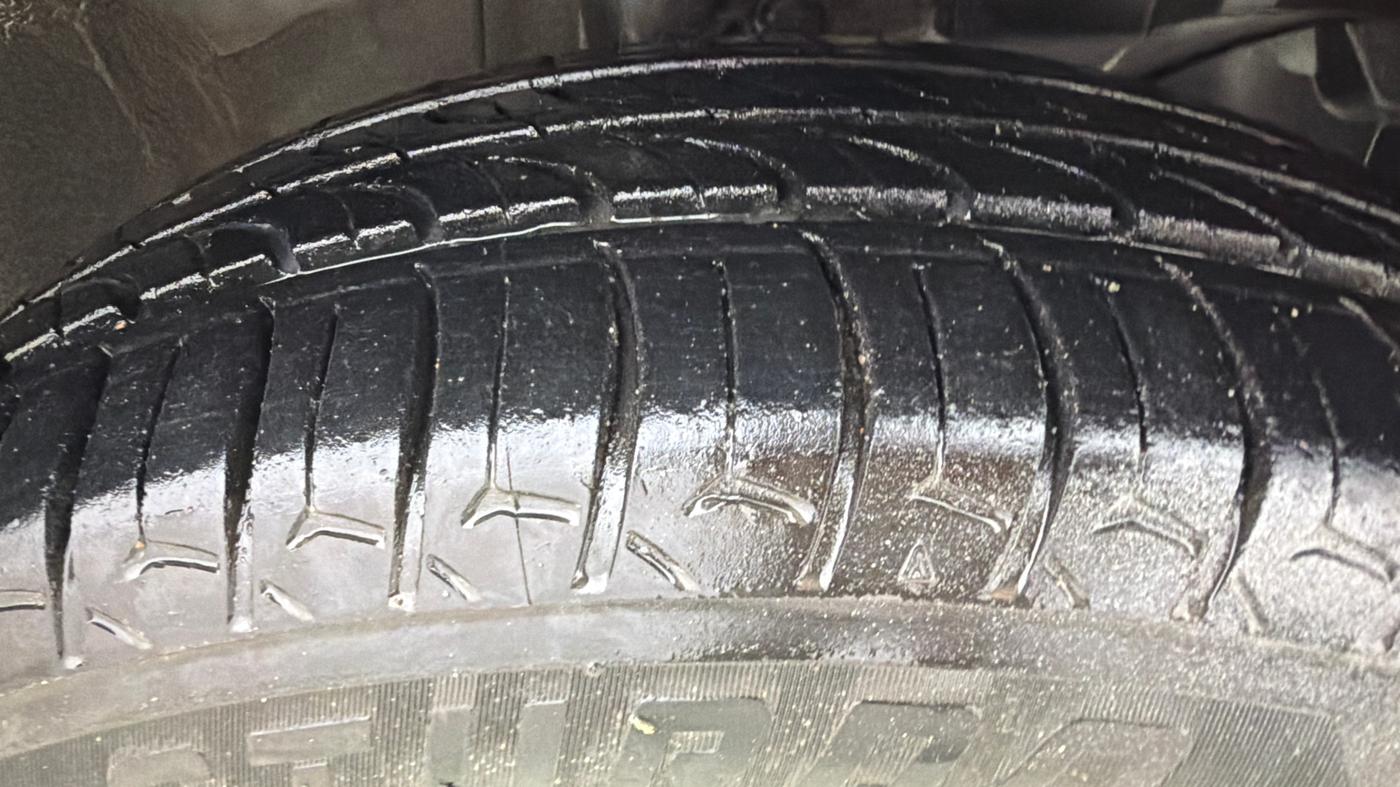 2022 Honda Amaze 1.2L I-VTEC VX, Petrol, Manual, 30,544 km, Right Front Tyre Tread