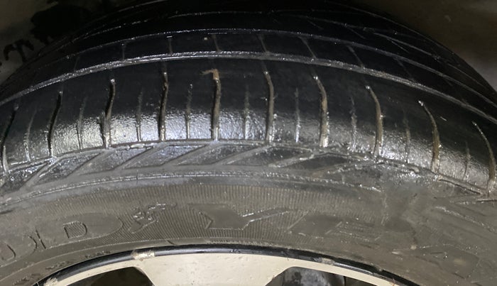 2019 Tata NEXON XZA PLUS PETROL, Petrol, Automatic, 94,486 km, Right Rear Tyre Tread