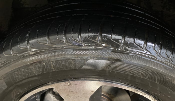 2019 Tata NEXON XZA PLUS PETROL, Petrol, Automatic, 94,486 km, Left Front Tyre Tread