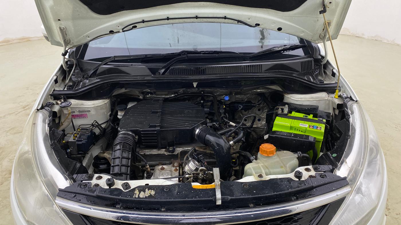 2016 Tata Zest XT PETROL, Petrol, Manual, 1,22,654 km, Engine View