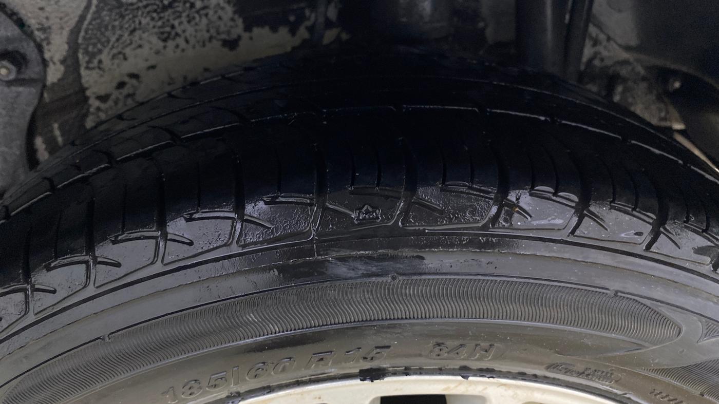 2016 Tata Zest XT PETROL, Petrol, Manual, 1,22,654 km, Left Rear Tyre Tread