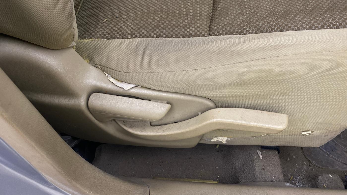 2013 Honda Brio VX AT, Petrol, Automatic, 78,021 km, Driver Side Adjustment Panel