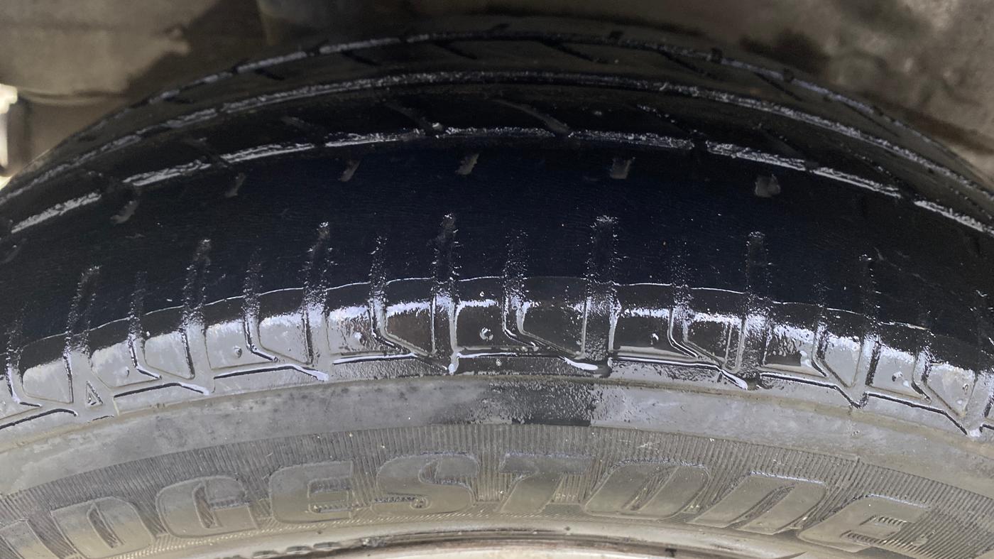 2013 Honda Brio VX AT, Petrol, Automatic, 78,021 km, Right Rear Tyre Tread