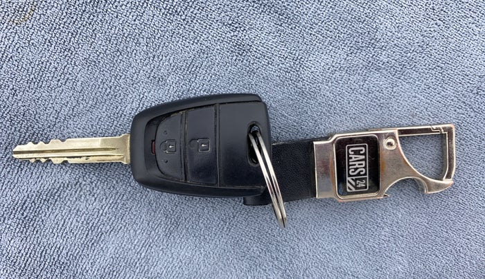 2018 Hyundai Xcent S 1.2, Petrol, Manual, 4,223 km, Key Close Up