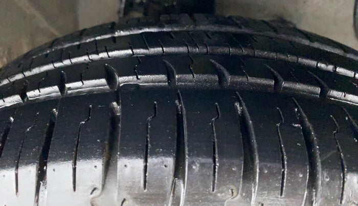 2018 Hyundai Xcent S 1.2, Petrol, Manual, 4,223 km, Right Front Tyre Tread