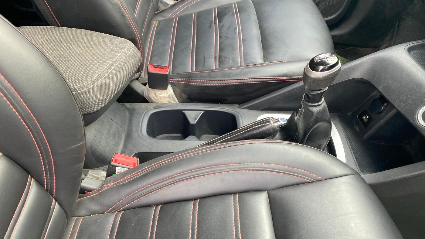 2023 Nissan MAGNITE XV PREMIUM, Petrol, Manual, 17,337 km, Gear Lever