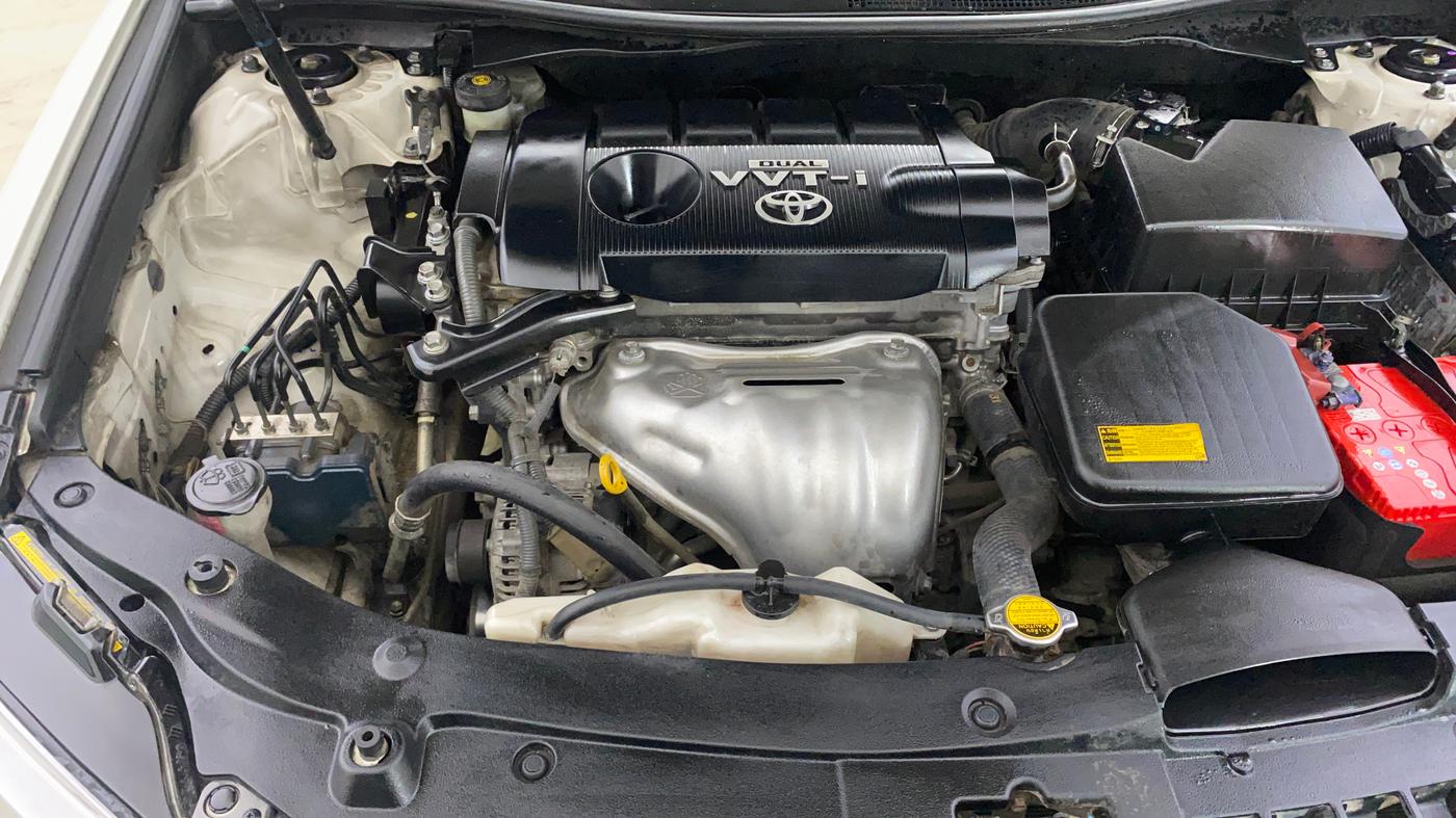 2016 Toyota Camry 2.5L AT, Petrol, Automatic, 65,294 km, Engine View - Right