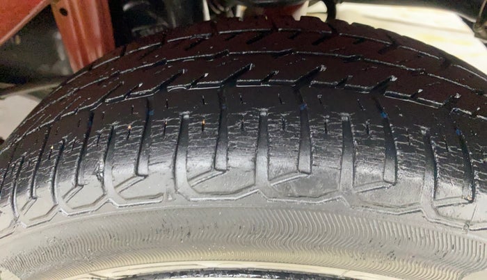 2014 Maruti Alto K10 VXI, Petrol, Manual, 37,153 km, Left Rear Tyre Tread