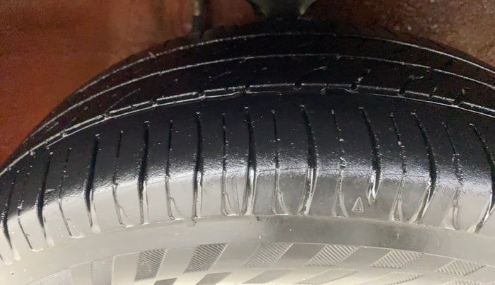 2014 Maruti Alto K10 VXI, Petrol, Manual, 37,153 km, Right Front Tyre Tread