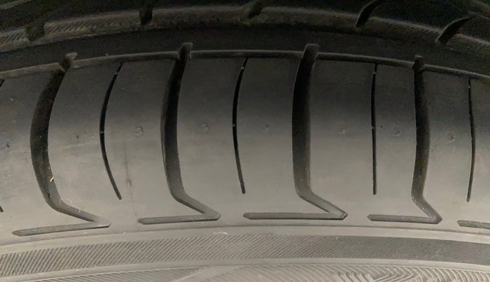 2020 Hyundai Creta SX (O) IVT 1.5 PETROL, Petrol, Automatic, 49,772 km, Right Rear Tyre Tread