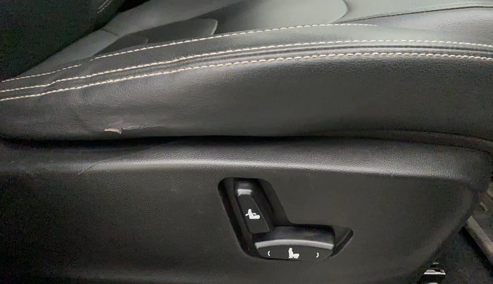 2019 MG HECTOR SHARP 1.5 DCT PETROL, Petrol, Automatic, 36,844 km, Driver Side Adjustment Panel