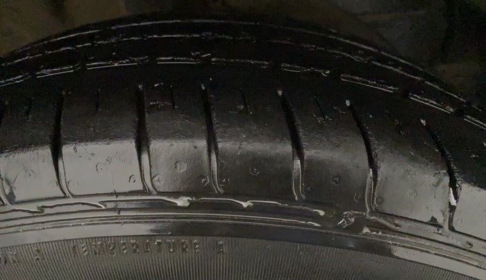 2019 MG HECTOR SHARP 1.5 DCT PETROL, Petrol, Automatic, 36,844 km, Left Front Tyre Tread