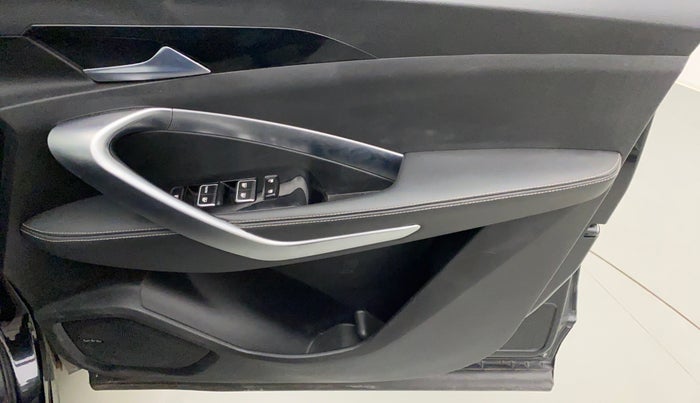 2019 MG HECTOR SHARP 1.5 DCT PETROL, Petrol, Automatic, 36,844 km, Driver Side Door Panels Control