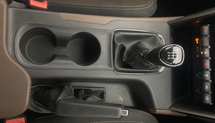 2023 Mahindra SCORPIO-N Z6 DIESEL MT 2WD 7 STR, Diesel, Manual, 75,690 km, Gear Lever