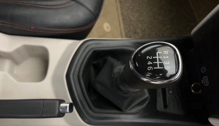 2021 Mahindra XUV300 W6 1.5 Sunroof Diesel, Diesel, Manual, 71,527 km, Gear Lever