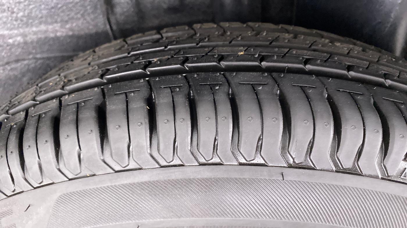 2021 Tata ALTROZ XE 1.2, Petrol, Manual, 621 km, Left Rear Tyre Tread