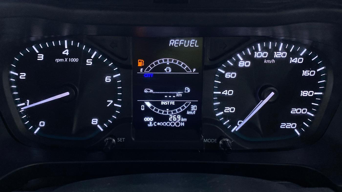 2021 Tata ALTROZ XE 1.2, Petrol, Manual, 621 km, Odometer Image