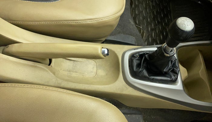 2010 Honda City 1.5L I-VTEC V MT, Petrol, Manual, 62,545 km, Gear Lever