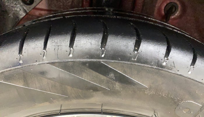 2020 Hyundai Elite i20 SPORTZ PLUS 1.2, Petrol, Manual, 96,290 km, Right Rear Tyre Tread