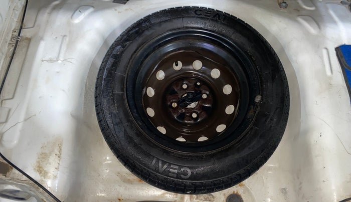 2013 Hyundai Eon MAGNA +, Petrol, Manual, 73,242 km, Spare Tyre