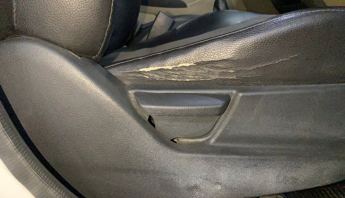 2013 Hyundai Eon MAGNA +, Petrol, Manual, 73,242 km, Driver Side Adjustment Panel